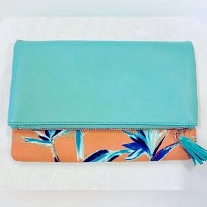 Rachel Pally clutch. Peach and teal tropical style with zipper closure.